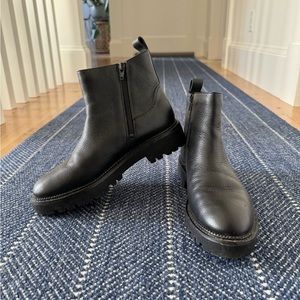 Nordstrom Water Resistant Black Leather Chelsea Boot Sz 8.5